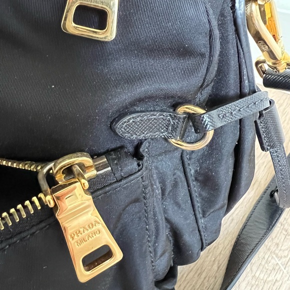 Prada Tessuto Messenger bag with Saffiano leather trim - Picture 8 of 10